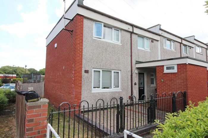 3 Bedroom House To Rent In - Bed House - Available Late August, S13