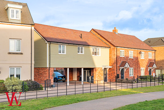 2 Bedroom Coach House For Sale In Hensman Close, Bishop's Stortford, Hertfordshire, CM23