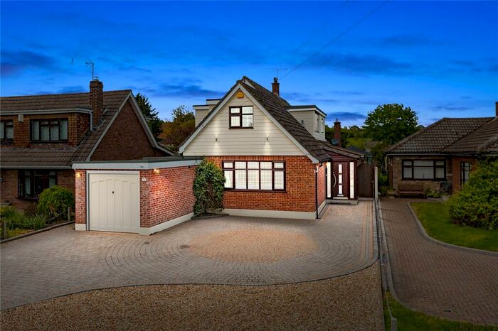4 Bedroom Detached House For Sale In East Hanningfield Road, Rettendon Common, Chelmsford, Essex, CM3