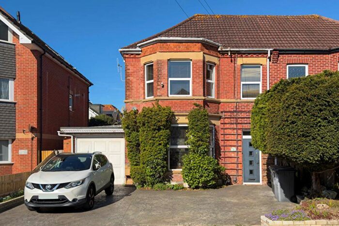 3 Bedroom Flat For Sale In Adeline Road, Bournemouth, Dorset, BH5