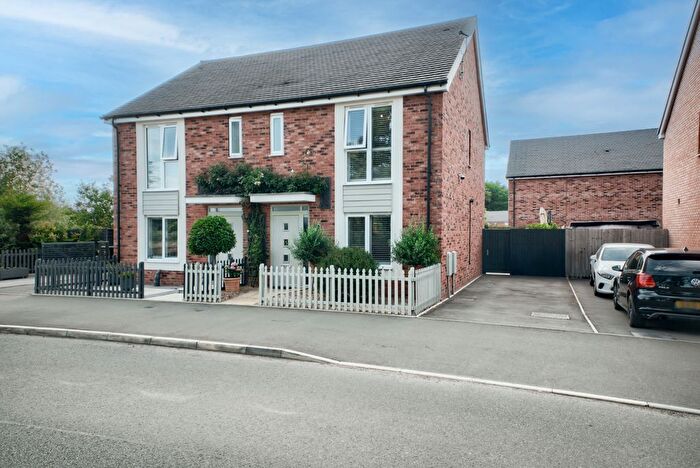 3 Bedroom Semi-Detached House For Sale In Bailey Avenue, Meon Vale, Stratford-Upon-Avon, Warwickshire, CV37