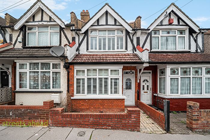2 Bedroom Terraced House For Sale In Latimer Road, Croydon, CR0