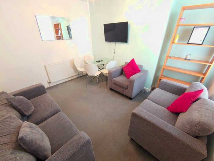 4 Bedroom Terraced House To Rent In Langton Road, Wavertree, L15