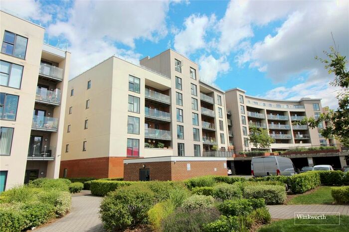 1 Bedroom Flat To Rent In Gemini Park, Manor Way, Borehamwood, Hertfordshire, WD6