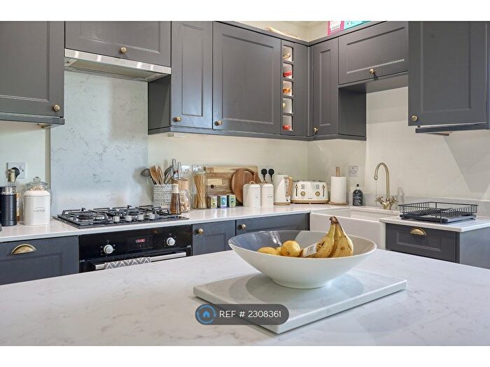 2 Bedroom Flat To Rent In Lingwoods, Danbury, Chelmsford, CM3