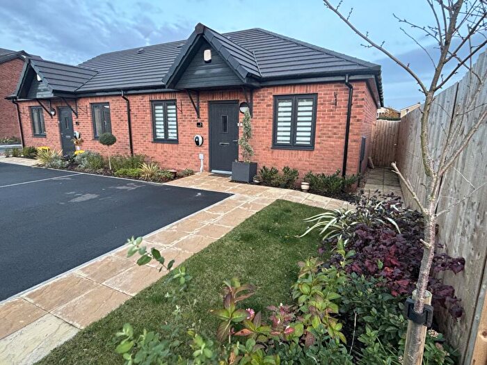 2 Bedroom Bungalow For Sale In Burscough, Ormskirk, L40