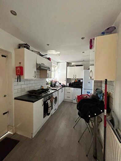 5 Bedroom Terraced House To Rent In Landcross Road, Fallowfield, M14