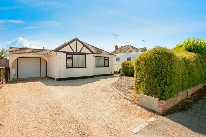 3 Bedroom Bungalow For Sale In Birchwood Road, Upton, Poole, Dorset, BH16