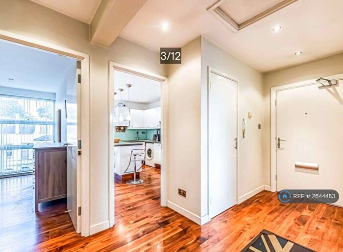 2 Bedroom Flat To Rent In Albion Road, London, N16