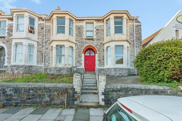 2 Bedroom Flat For Sale In Gordon Terrace, Plymouth, PL4
