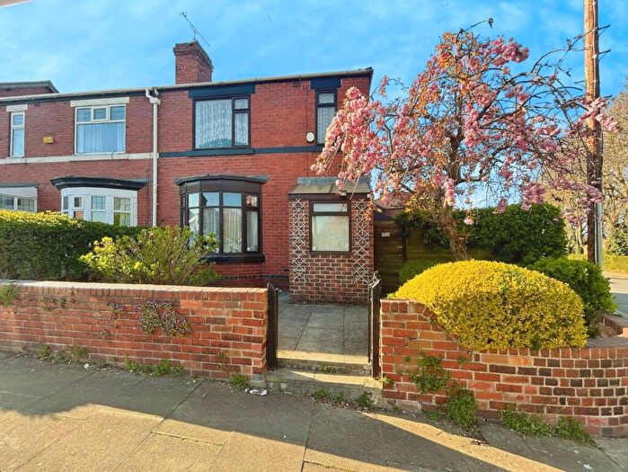 3 Bedroom Semi Detached House For Sale In Boswell Street, Rotherham, South Yorkshire, S65