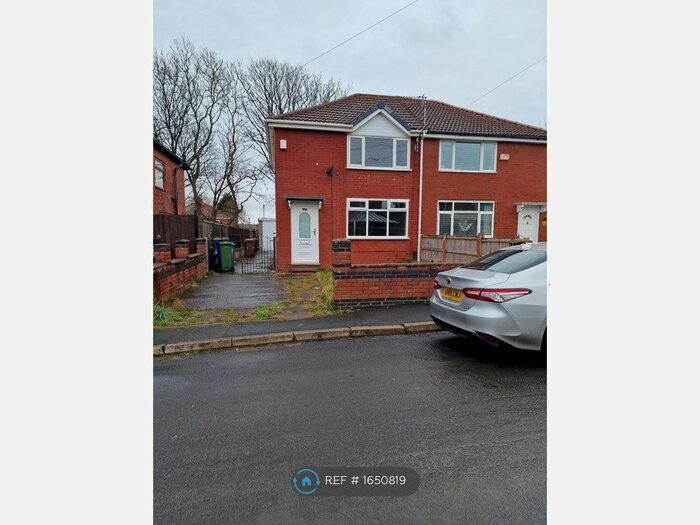 2 Bedroom Semi-Detached House To Rent In Lyme Grove, Droylsden, M43