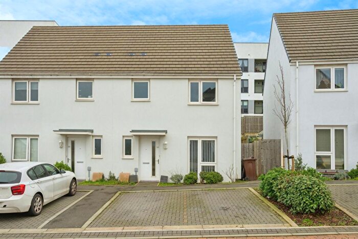 3 Bedroom Semi Detached House For Sale In Draco Drive, Plymouth, PL2