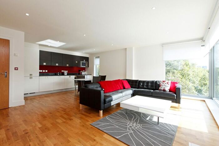 2 Bedroom Flat To Rent In Mission Point, Paradise Street, London, SE16