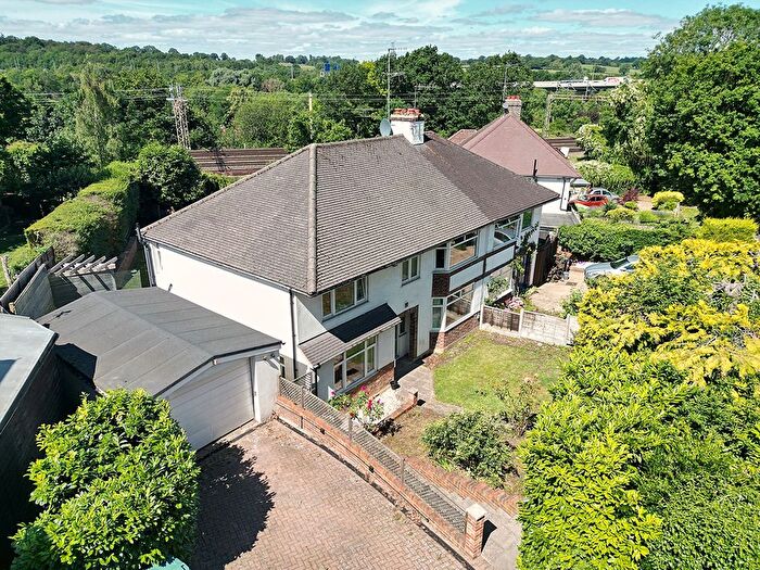 4 Bedroom Semi-detached House For Sale In Gallows Hill, Kings Langley, Hertfordshire, WD4