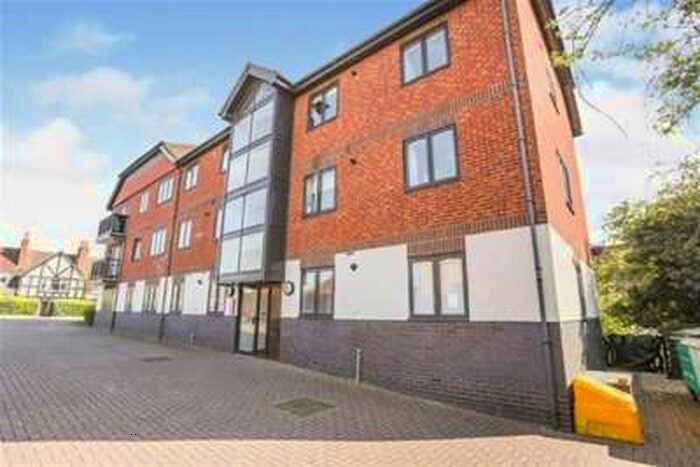 2 Bedroom Flat To Rent In Devere Court, Stratford Upon Avon, CV37