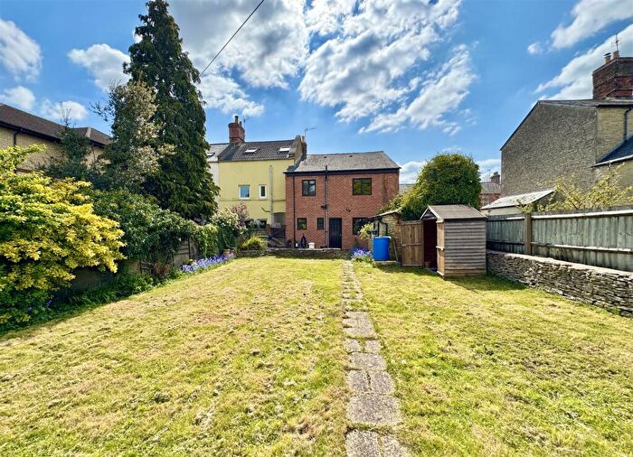 4 Bedroom End Of Terrace House For Sale In Cirencester Town, GL7