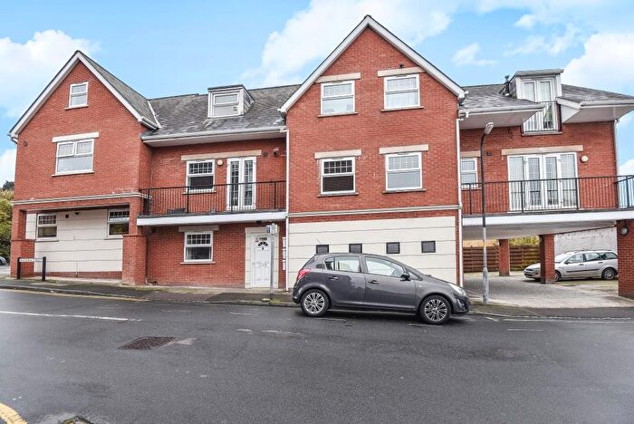 2 Bedroom Flat To Rent In Claremont Court, High Wycombe, HP11