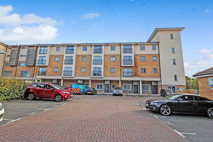 1 Bedroom Flat For Sale In London Road, Wickford, SS12