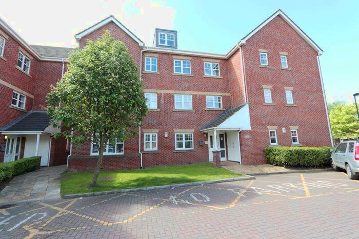 2 Bedroom Flat To Rent In Ellesmere Green, Manchester, M30