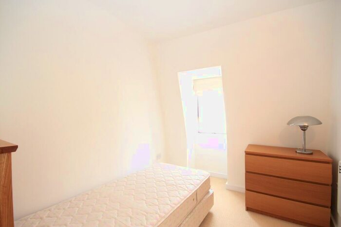 2 Bedroom Apartment To Rent In King Street, Maidenhead, Berkshire, SL6