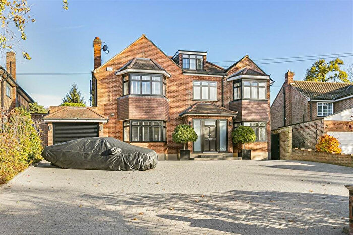 6 Bedroom Detached House For Sale In Pine Grove, Brookmans Park, Hatfield, Hertfordshire, AL9