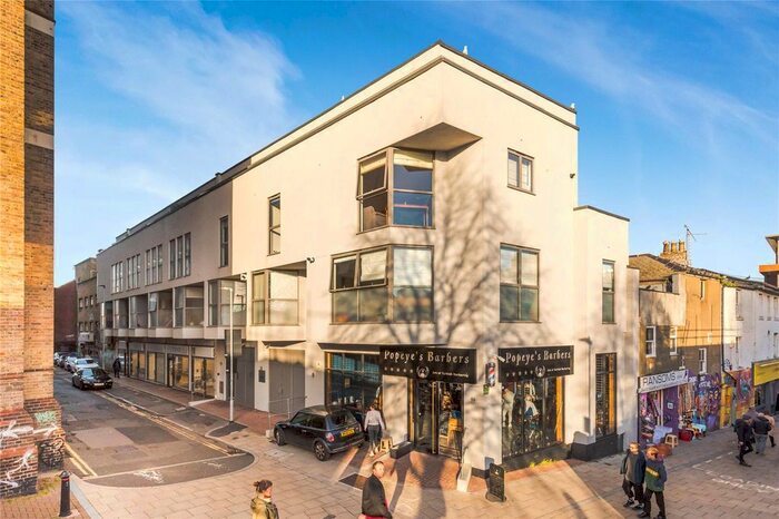 3 Bedroom Flat To Rent In Providence Place, Brighton, East Sussex, BN1