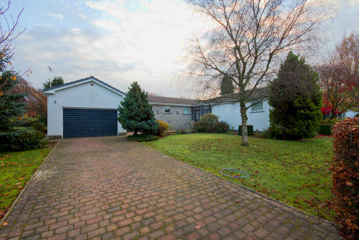 3 Bedroom Detached Bungalow To Rent In Sedbergh Drive, Kendal, Cumbria, LA9