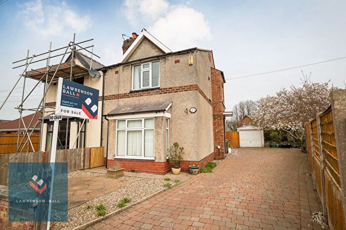 3 Bedroom Semi-Detached House For Sale In Hillside Road, Frodsham, WA6