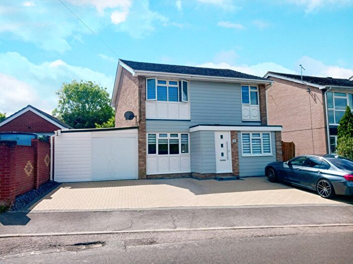 4 Bedroom Property To Rent In Wilton Drive, Waterlooville, PO8