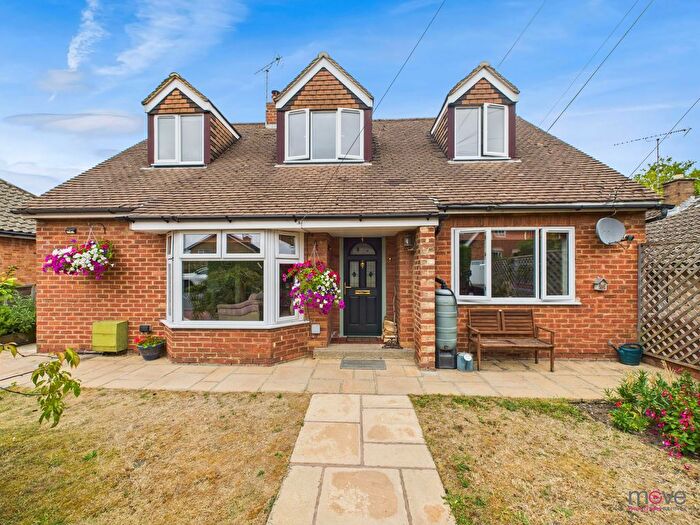 3 Bedroom Detached House For Sale In Church Road, Leckhampton, GL53