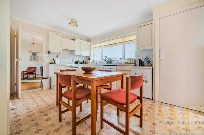 2 Bedroom Detached Bungalow For Sale In Old Fort Road, Shoreham-By-Sea, BN43