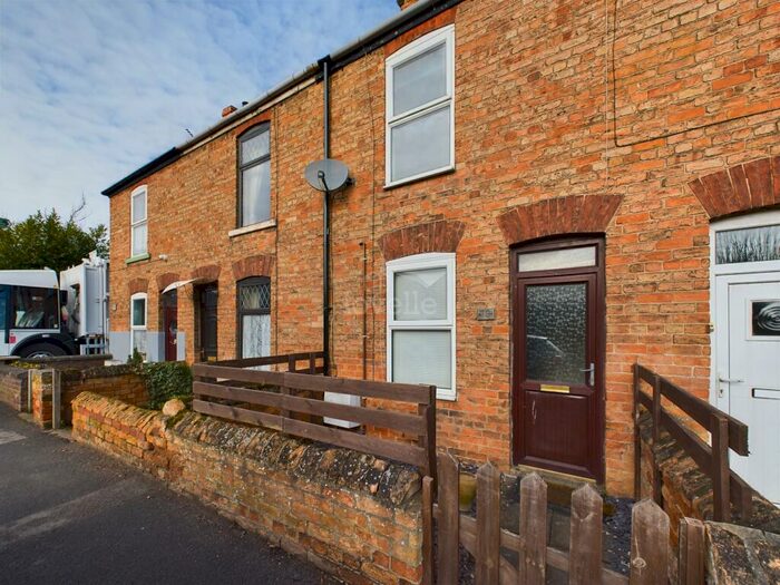 2 Bedroom Terraced House To Rent In Station Street, Misterton, DN10