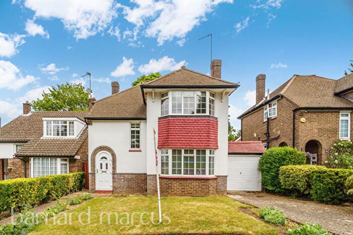 3 Bedroom House To Rent In Ownstead Gardens, South Croydon, CR2