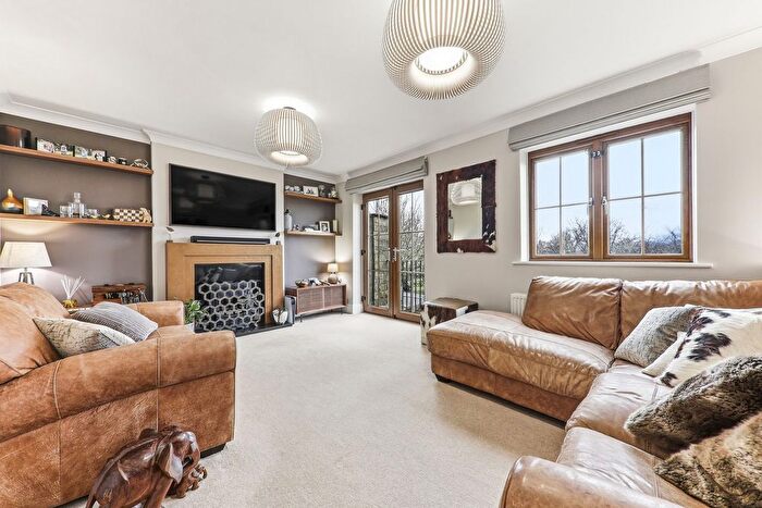 4 Bedroom Town House For Sale In The Beeches, Pool In Wharfedale, LS21