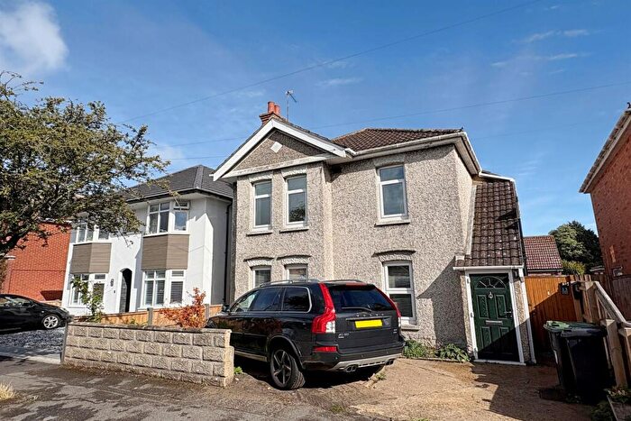 3 Bedroom Flat For Sale In Christchurch, BH23