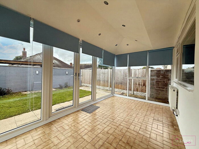 2 Bedroom Detached Bungalow To Rent In Howell Avenue, Rhuddlan, LL18