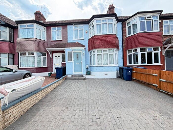 4 Bedroom Terraced House To Rent In Brentmead Gardens, London, NW10