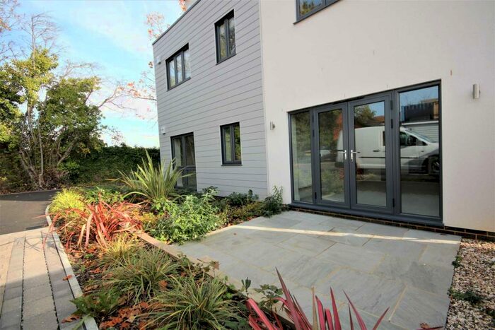 2 Bedroom Apartment To Rent In Clarence Road, Fleet, GU51