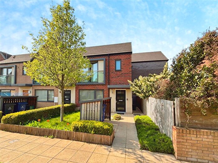 1 Bedroom End Of Terrace House For Sale In Farrier Close, Doncaster, South Yorkshire, DN1