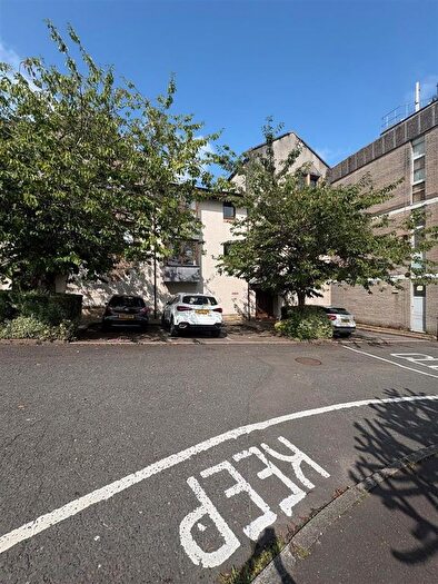 2 Bedroom Flat To Rent In Ashfield Road, Glasgow, G62