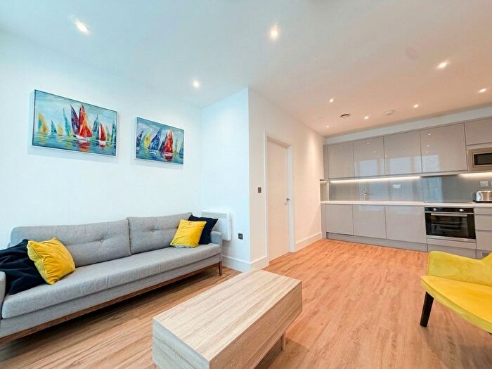 1 Bedroom Flat To Rent In West Gate, London, W5