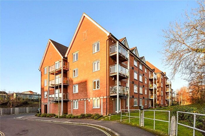 2 Bedroom Apartment To Rent In The Lamports, Alton, Hampshire, GU34