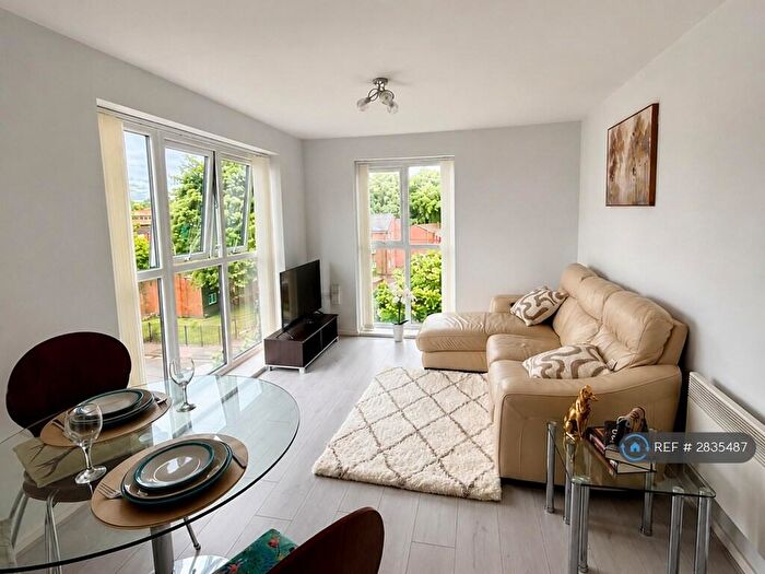 2 Bedroom Flat To Rent In Great Clowes Street, Salford, M7