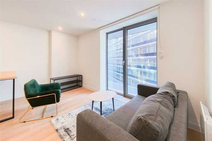 2 Bedroom Apartment To Rent In Laurence Place, M3