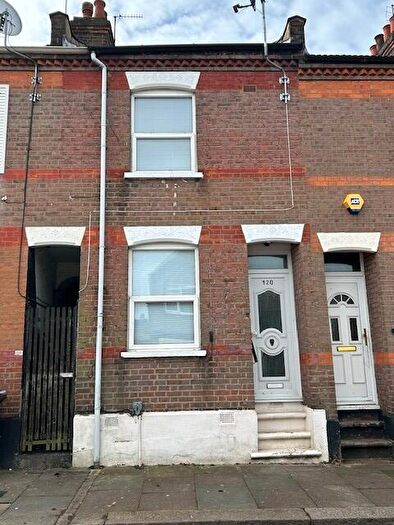 2 Bedroom Terraced House To Rent In Baker Street, Luton, Bedfordshire, LU1