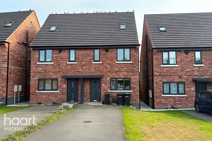 4 Bedroom Semi-Detached House For Sale In Fraser Street, Nottingham, NG15