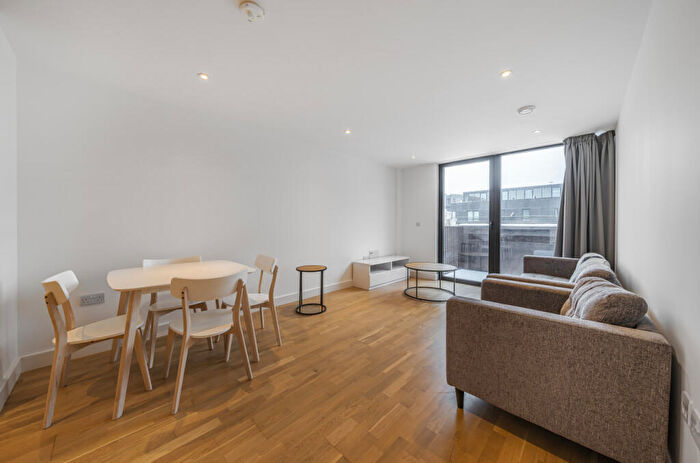 2 Bedroom Apartment To Rent In Burgess Springs, Chelmsford, CM1