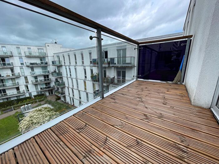 2 Bedroom Flat To Rent In Empire Way, Wembley, HA9