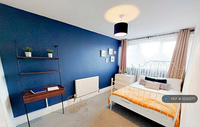 3 Bedroom Maisonette To Rent In Norbiton Road, London, E14